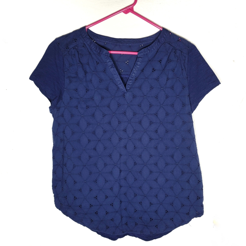 Navy blue short-sleeved blouse vneck M medium eyelet lace women's